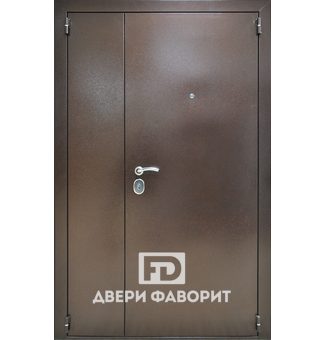 двустворчатая стальная дверь в коттедж с цинкогрунтом
