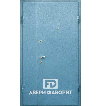 дверь в подъезд с синим цинкогрунтом