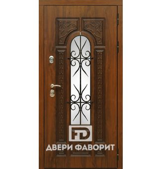 металлическая входная дверь с отделкой из МДФ, в ковкой и стеклпакетом