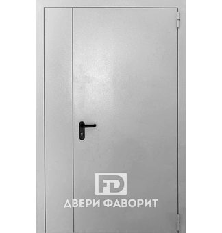 недорогая дверь с боковой вставкой, окрас нитроэмаль