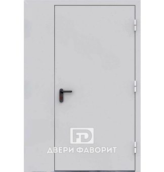 недорогая дверь с боковой вставкой, окрас нитроэмаль, усилена тремя петлями