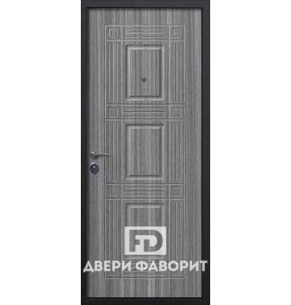 уличная металлическая дверь с серым мдф